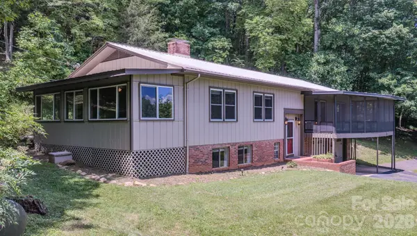 35 Coweeta Ridge Road, Otto, NC 28763
