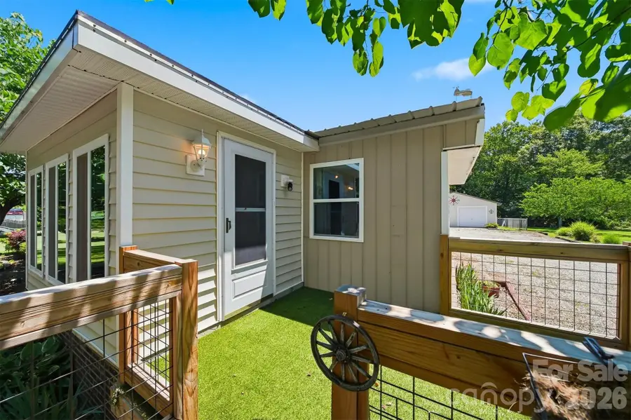 5404 B J Drive, Conover, NC 28613 - #3