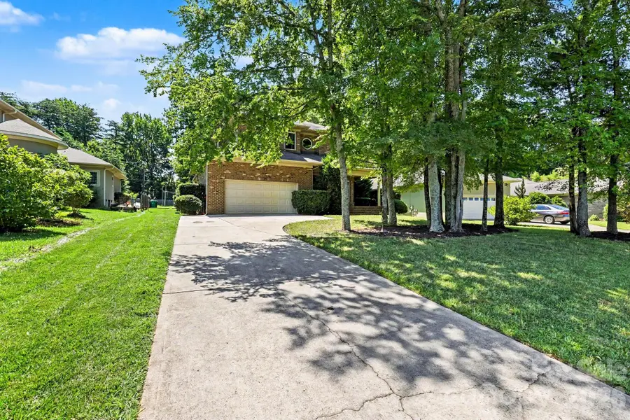 10130 Fairlea Drive, Charlotte, NC 28269 - #2