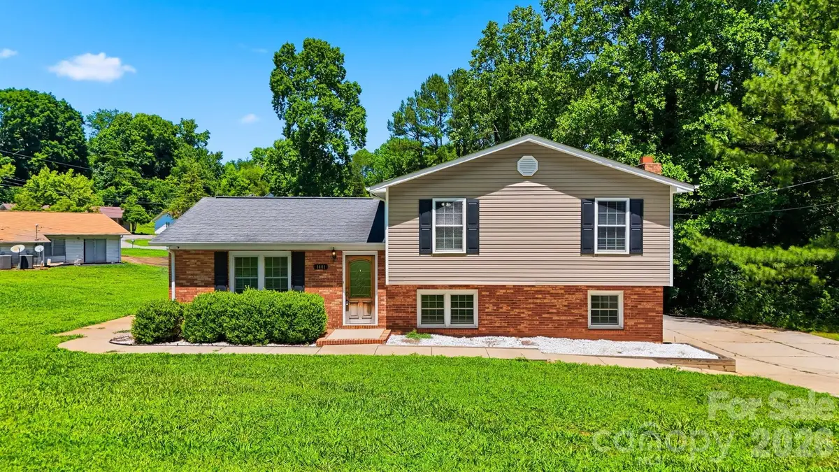 1401 Southwest Boulevard, Newton, NC 28658 - #1