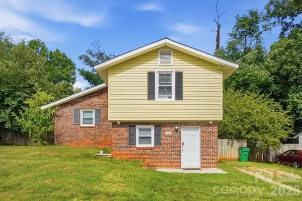 233 Scottie Place, Charlotte, NC 28217