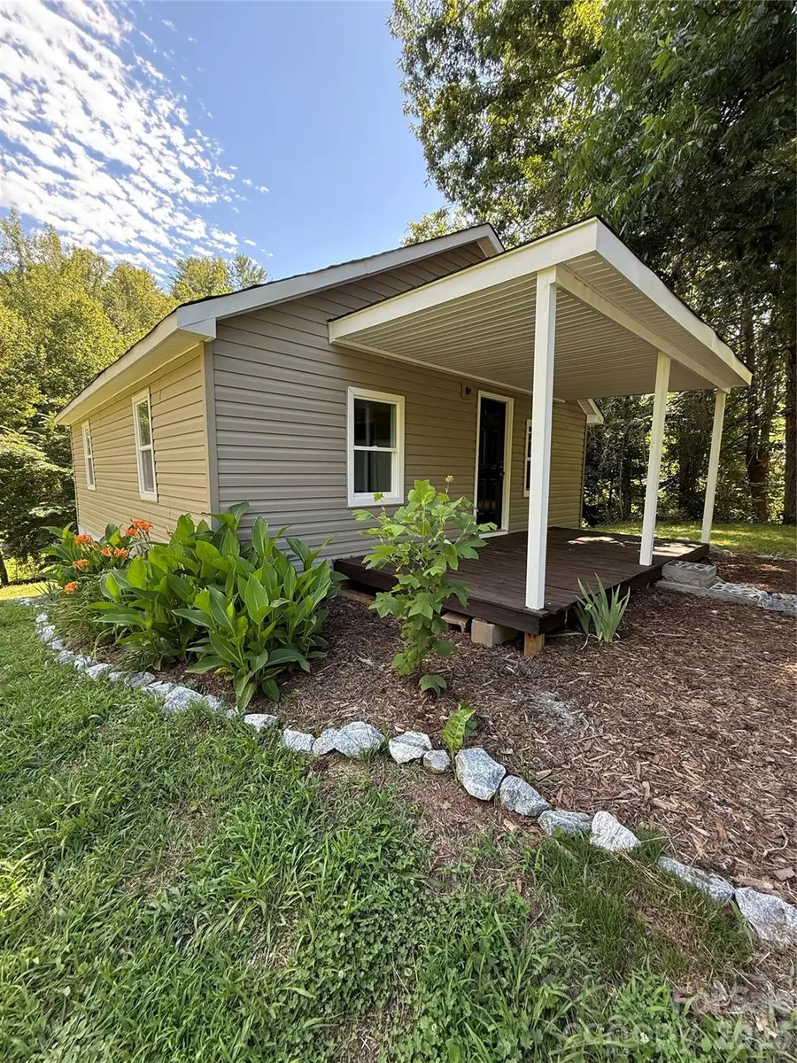 1312 Meadowlane Drive Nw, Lenoir, NC 28645 - #2