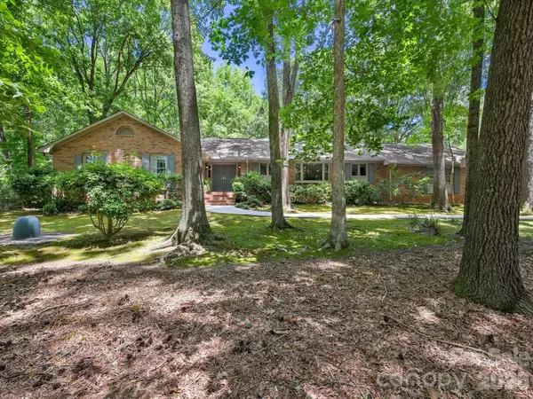 2542 Little Cove Road, Charlotte, NC 28270