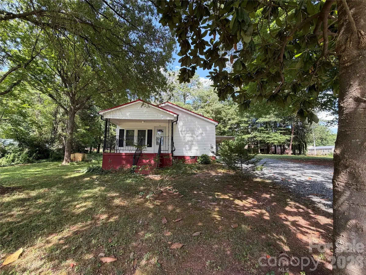 55 S Hildebran Avenue, Newton, NC 28658 - #1