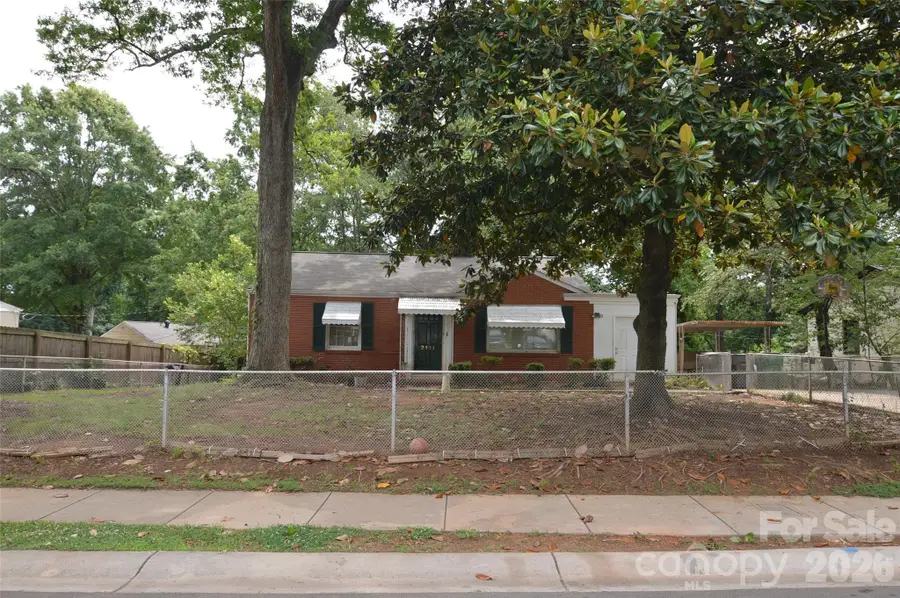 2111 Dickens Avenue, Charlotte, NC 28208 - #3