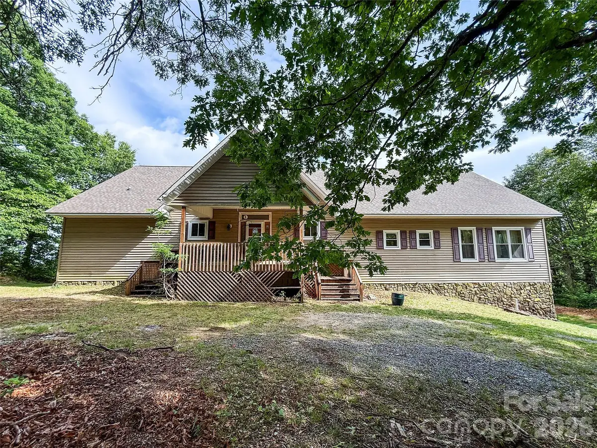 386 Arrowhead Trail, Columbus, NC 28722 - #1