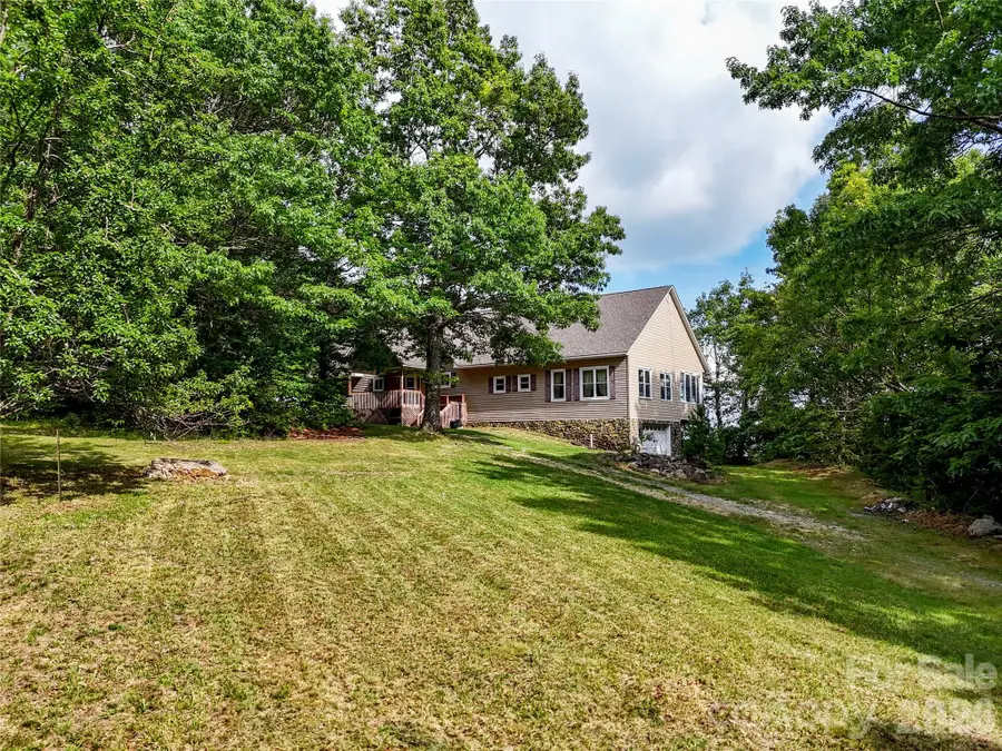 386 Arrowhead Trail, Columbus, NC 28722 - #2
