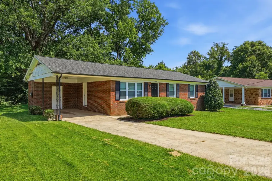 5008 Sea Oates Lane, Bessemer City, NC 28016 - #2