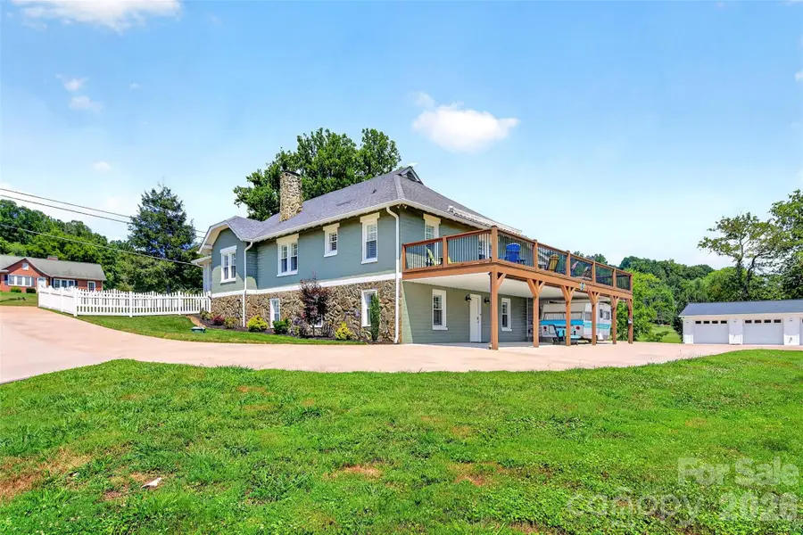 768 Lake Tahoma Road, Marion, NC 28752 - #2