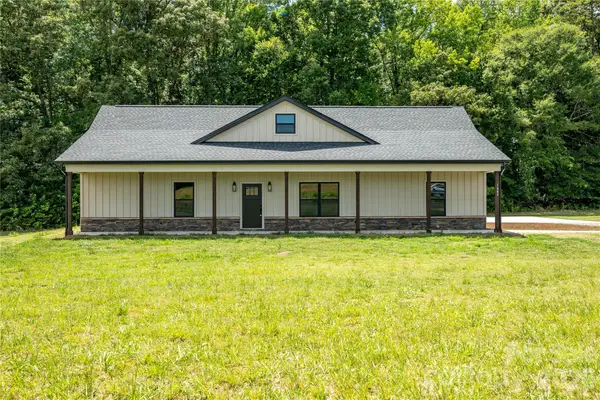 1643 Beamguard Road, Clover, SC 29710