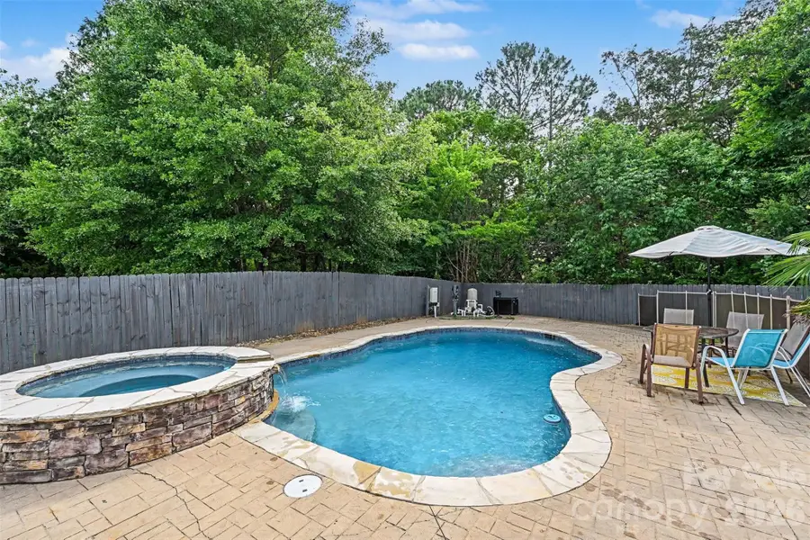 5821 Shadow Creek Road, Charlotte, NC 28226 - #2