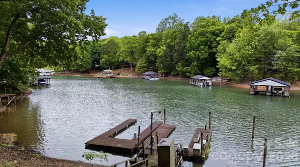 142 Seekirk Drive, Troutman, NC 28166