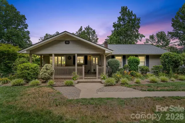 33 Coffey Circle, Asheville, NC 28806