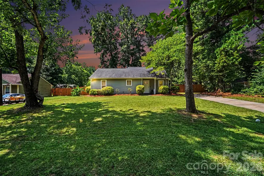 6008 Trysting Road, Charlotte, NC 28227 - #3