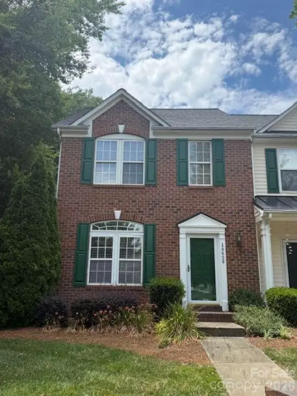 18629 Shawnee Ridge Road, Cornelius, NC 28031