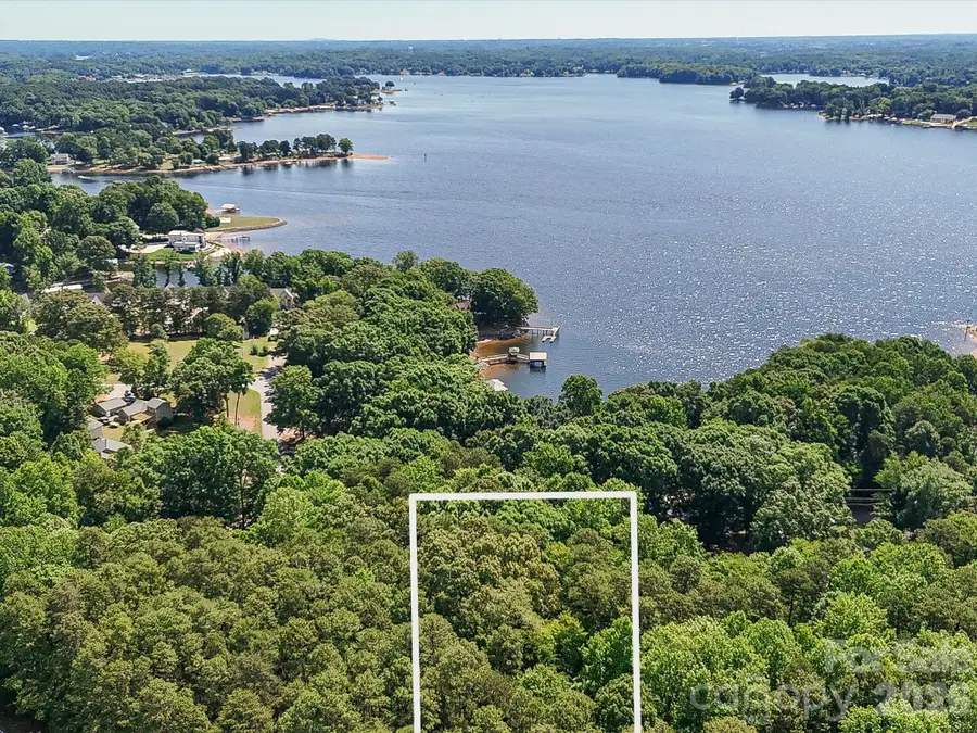 8793 Peninsula Drive, Terrell, NC 28682 - #2