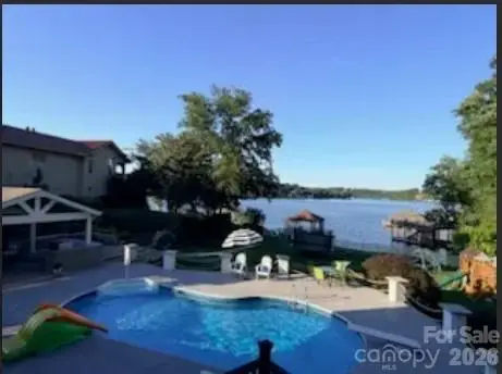 4444 3rd Street Lane Nw, Hickory, NC 28601