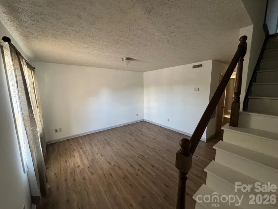 224 14th Avenue Se #D, Hickory, NC 28602 - #2