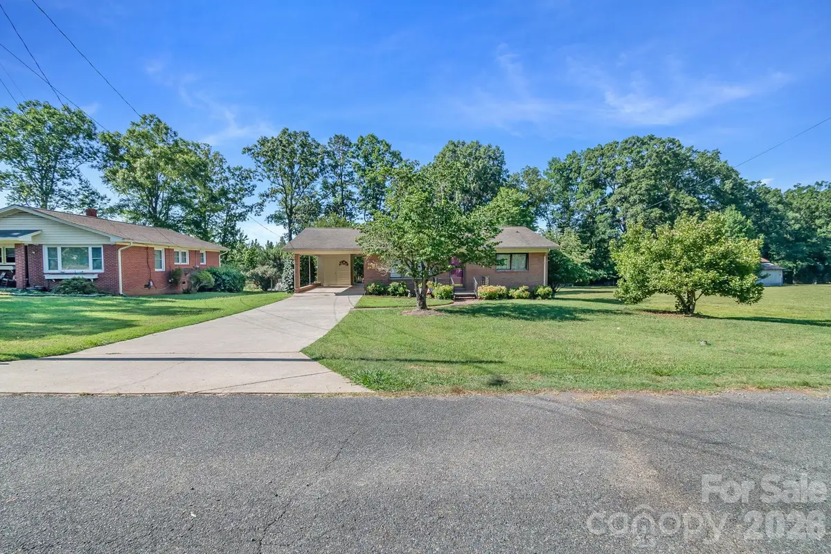 1340 E Cannon Avenue, Albemarle, NC 28001 - #1