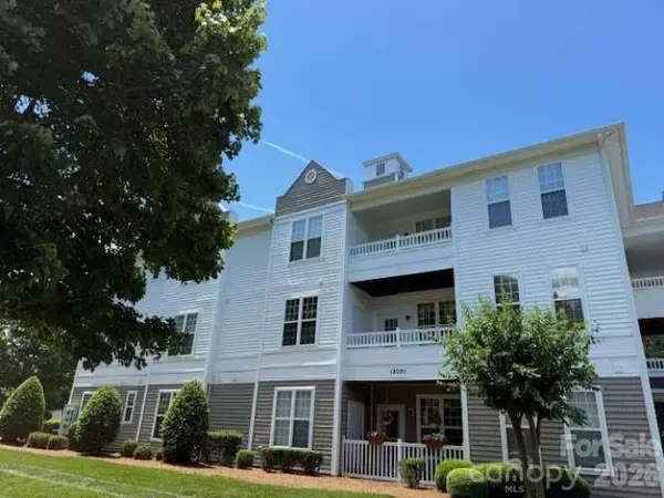 18001 Delmas Drive #2E, Cornelius, NC 28031