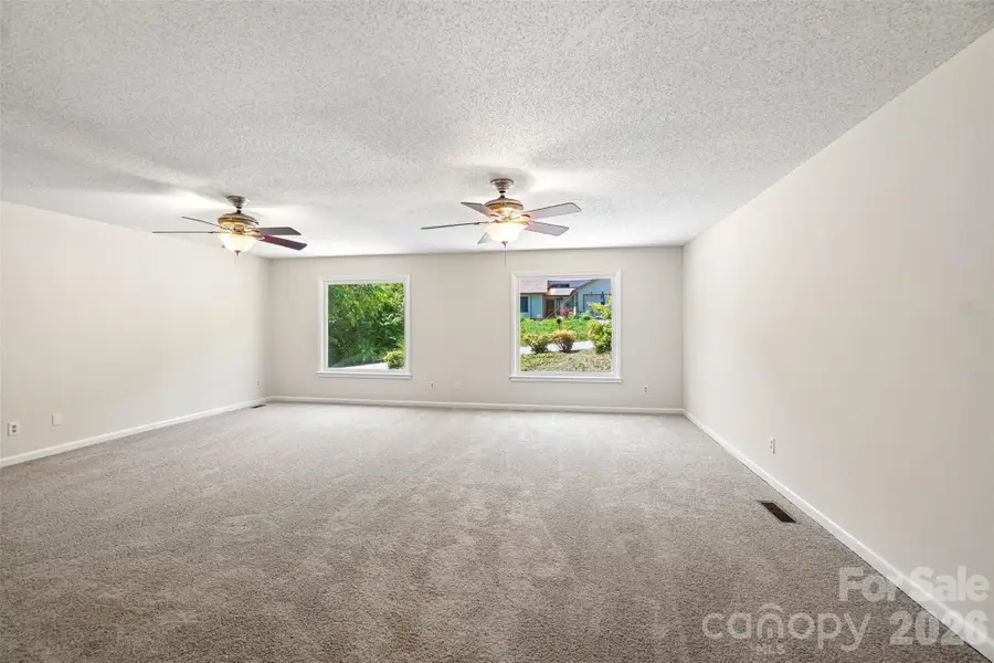 51 Wake Robin Way, Asheville, NC 28805 - #3