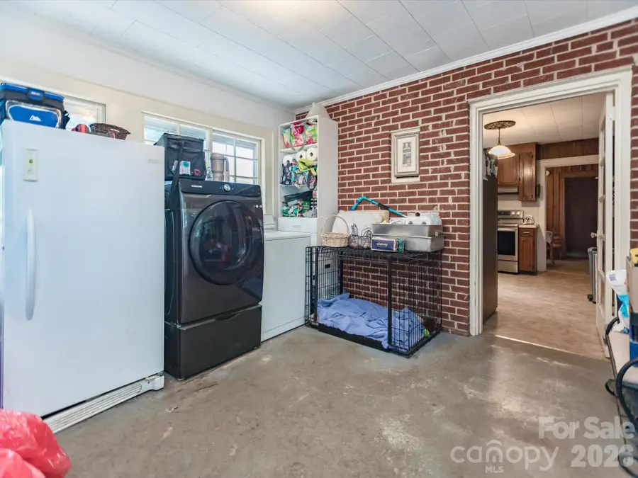 2111 Emmanuel Church Road, Conover, NC 28613 - #2