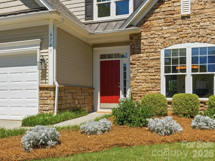 6747 Fieldstone Manor Drive, Matthews, NC 28105 - #2