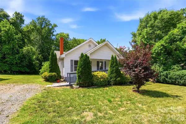 1013 7th Street Ne, Hickory, NC 28601