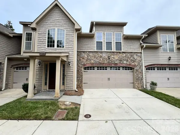 1005 Stuarts Landing Drive, Cramerton, NC 28032