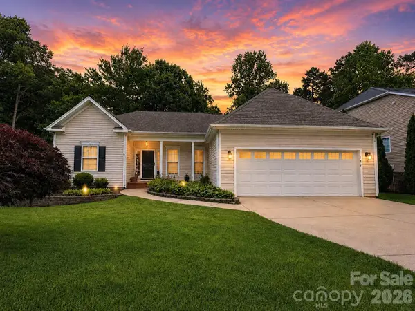 147 Broken Pine Lane, Mooresville, NC 28117