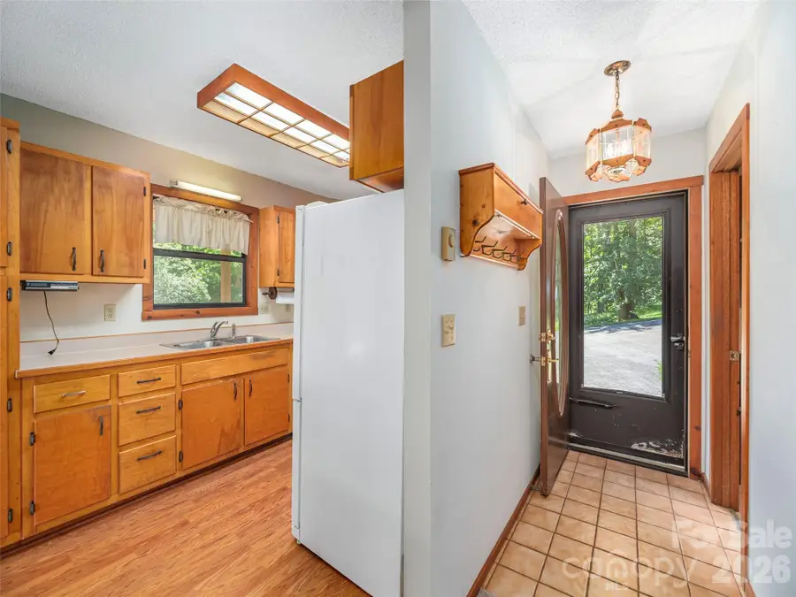1575 Red Maple Drive, Waynesville, NC 28785 - #3
