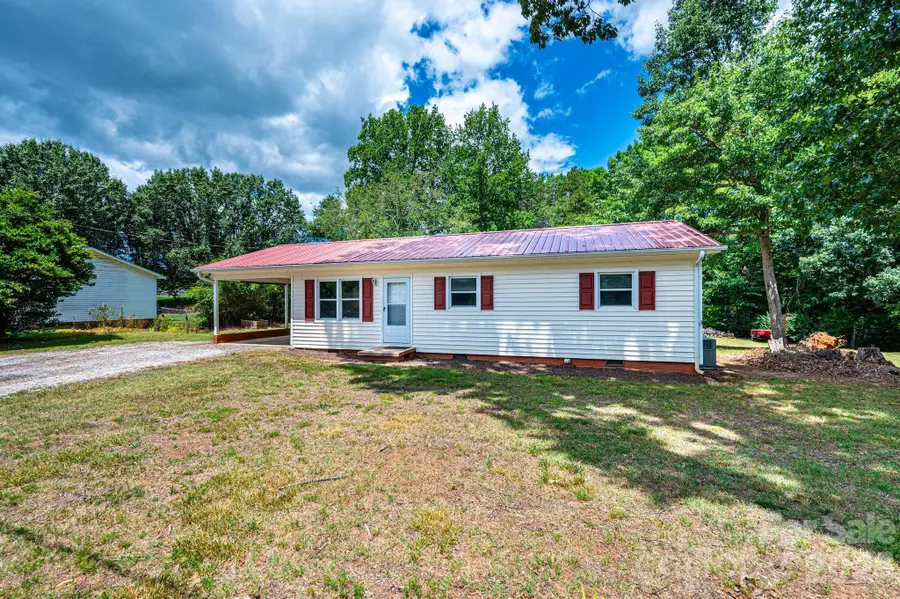 5424 Glenview Drive, Hickory, NC 28602 - #3