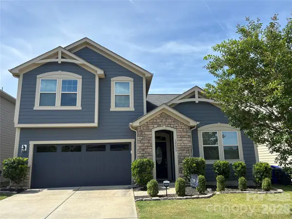 12628 Heath Grove Drive, Huntersville, NC 28078
