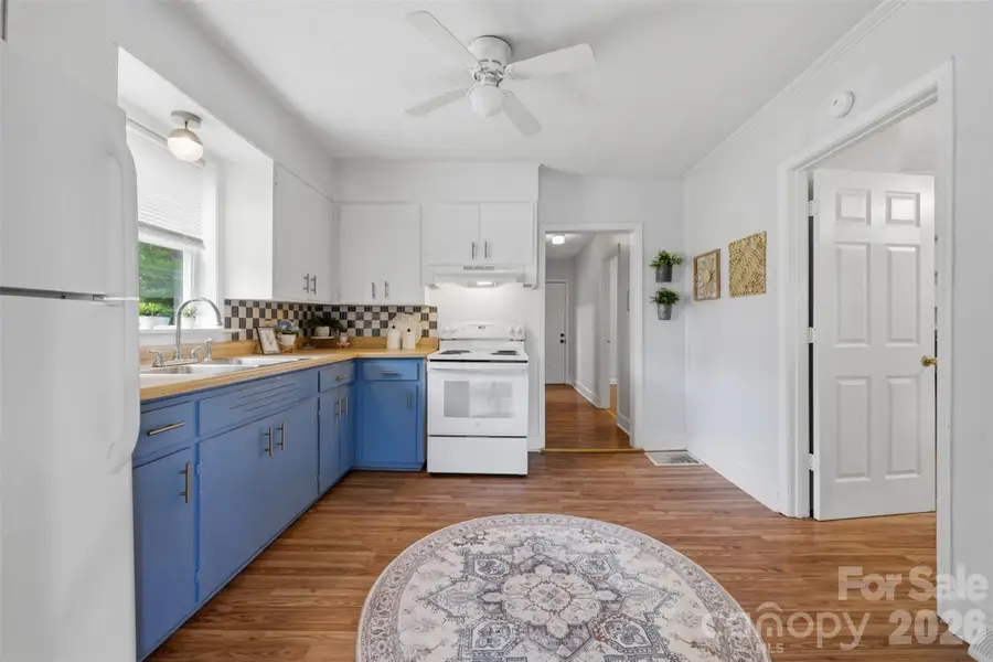 1320 Tom Fox Street, Morganton, NC 28655 - #3