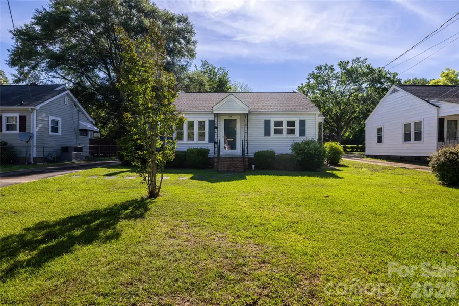 111 Courtland Street, Chester, SC 29706 - #2