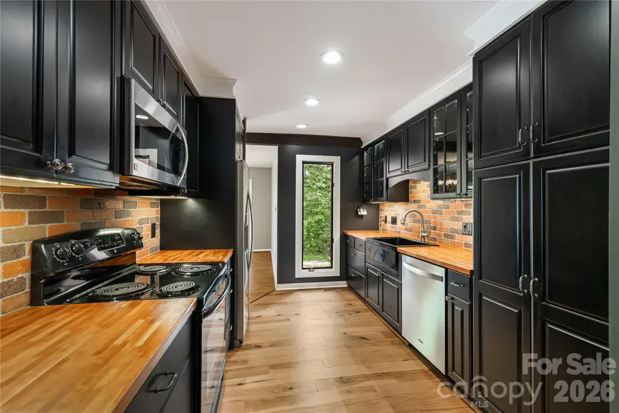 21 Village Drive, Asheville, NC 28803 - #3