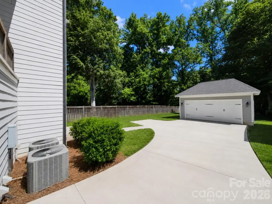 3015 Commonwealth Avenue, Charlotte, NC 28205 - #3