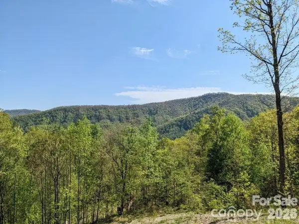 351 Kestrel Lane #T-67, Black Mountain, NC 28711