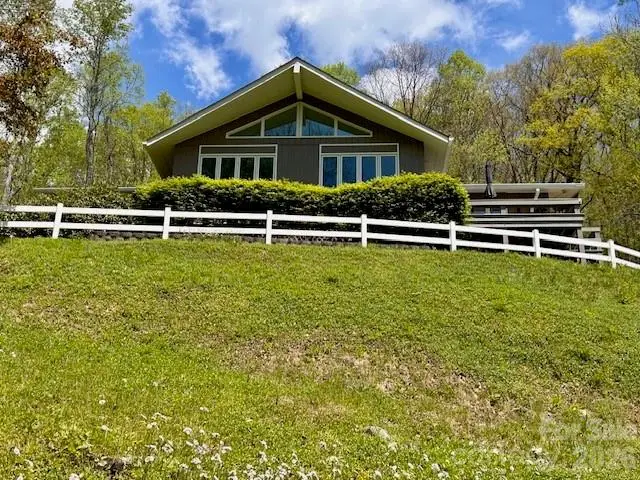 560 Winchester Creek Road, Waynesville, NC 28786 - #3