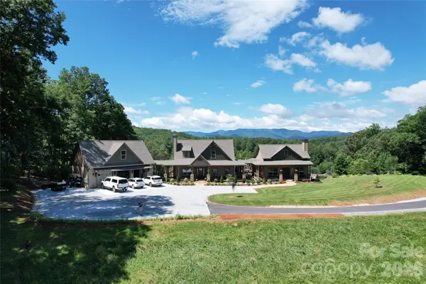 1052 Porter Creek Drive, Franklin, NC 28734