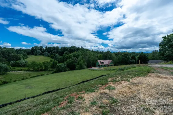 112 Grandview Drive, Asheville, NC 28806