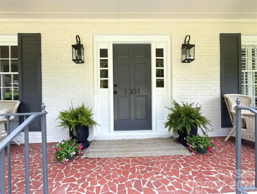 1301 E Barden Road, Charlotte, NC 28226 - #2