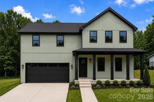 1830 31st Street Ne, Hickory, NC 28601