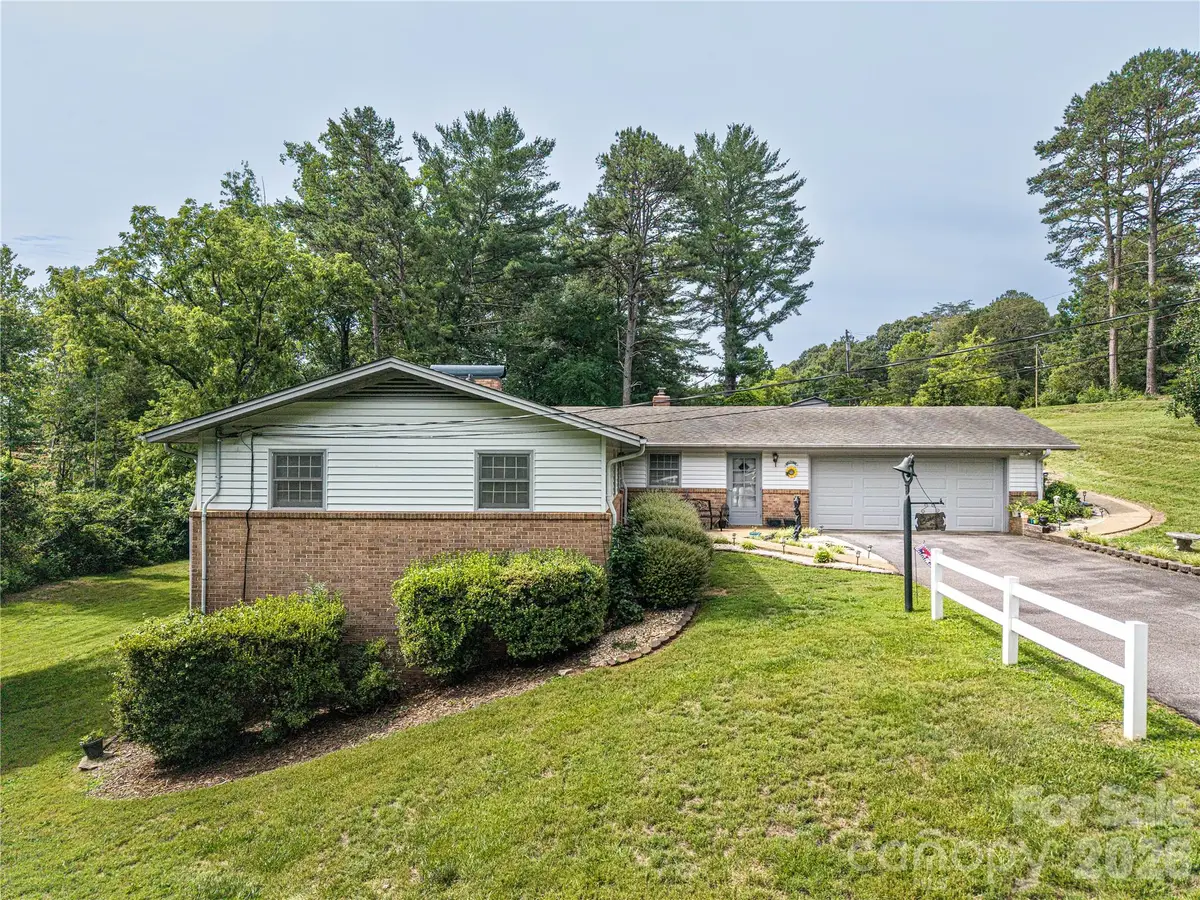 2234 Kool Park Road Ne, Hickory, NC 28601 - #1
