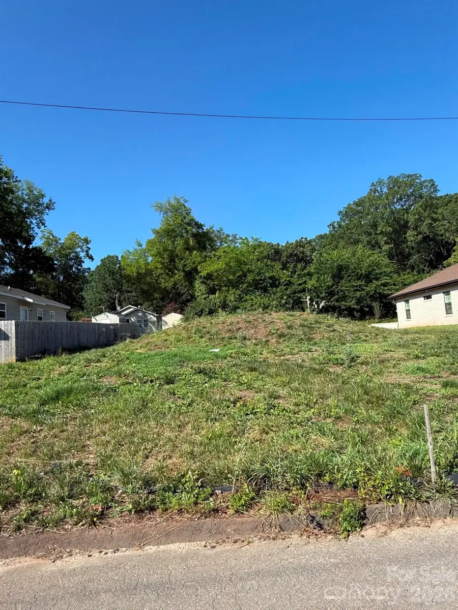 2417 & 2421 Ellen Avenue, Charlotte, NC 28208 - #3