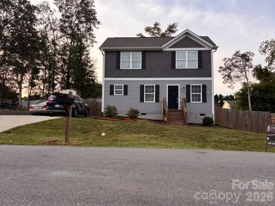 606 E Carpenter Street, Dallas, NC 28034 - #2
