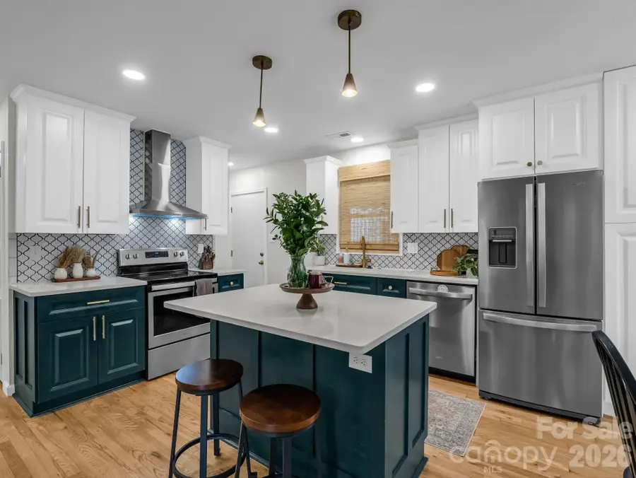 14 Penelope Street, Black Mountain, NC 28711 - #2