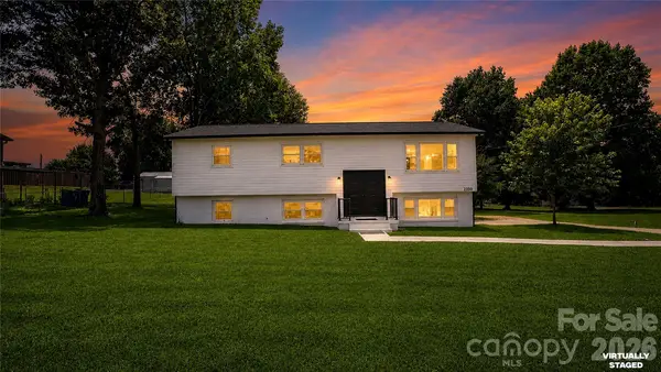 2330 40th Avenue Court Ne, Hickory, NC 28601