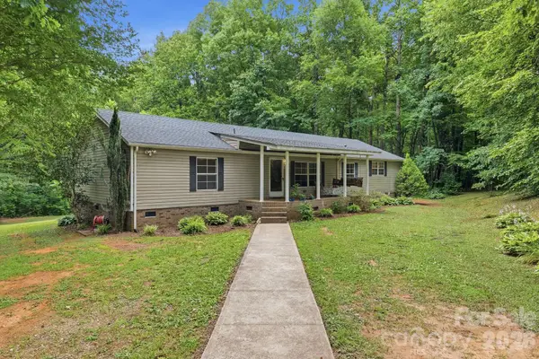 365 Sunflower Road, Statesville, NC 28625