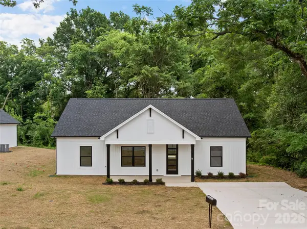 315 W Chestnut Street, Stanley, NC 28164